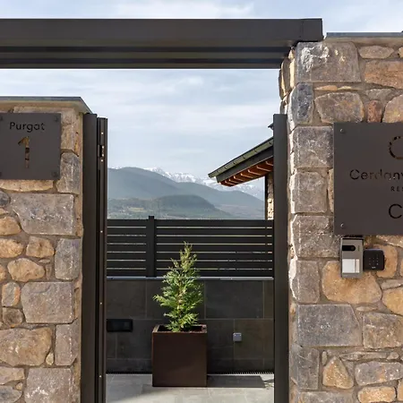 Cases Cerdanya Mountain Residences *